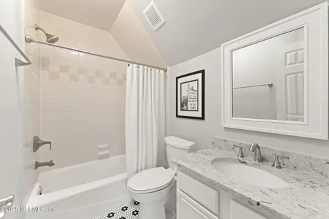 8659 Hampshire Glen Drive S Jacksonville FL 32256