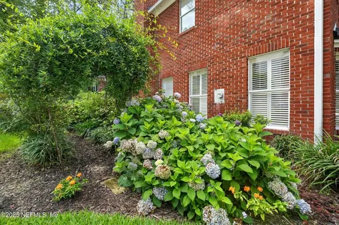 8659 Hampshire Glen Drive S Jacksonville FL 32256
