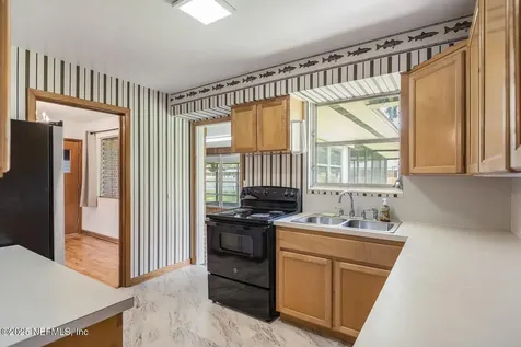 8355 Bordeau Avenue N Jacksonville FL 32211
