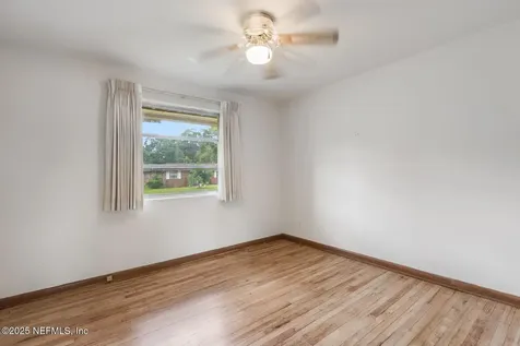 8355 Bordeau Avenue N Jacksonville FL 32211