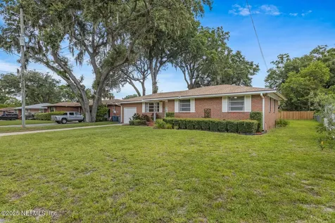 8355 Bordeau Avenue N Jacksonville FL 32211