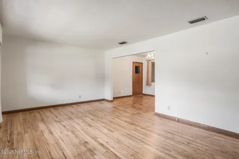 8355 Bordeau Avenue N Jacksonville FL 32211