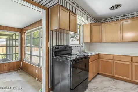 8355 Bordeau Avenue N Jacksonville FL 32211