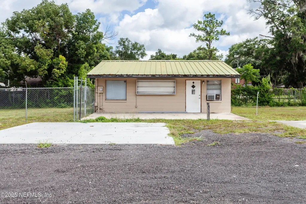 8225 103rd Street Jacksonville FL 32210