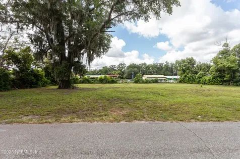 8225 103rd Street Jacksonville FL 32210