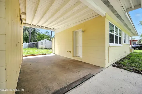 2915 Alonso Road Jacksonville FL 32216