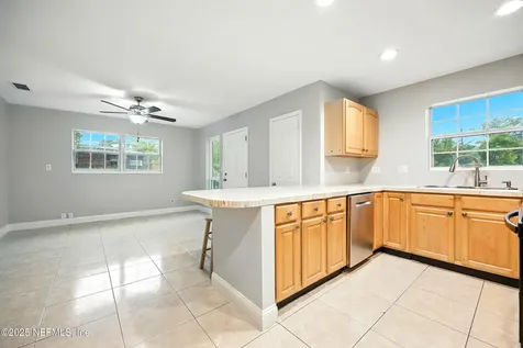 2915 Alonso Road Jacksonville FL 32216