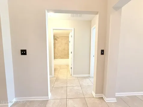 2715 Salt Lake Drive Jacksonville FL 32211