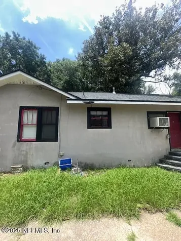 225 W 61st Street Jacksonville FL 32208