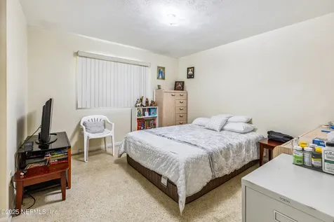 2584 Woolery Drive Jacksonville FL 32211