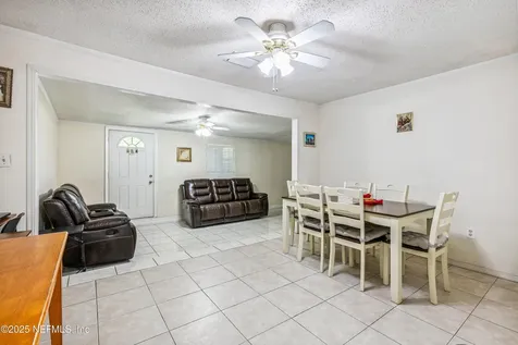 2584 Woolery Drive Jacksonville FL 32211