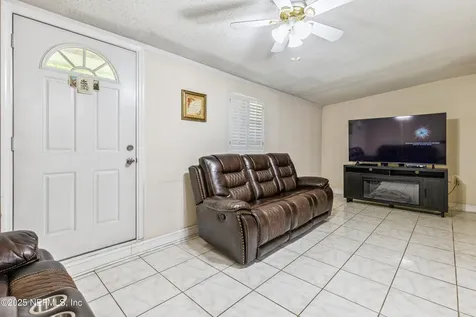 2584 Woolery Drive Jacksonville FL 32211
