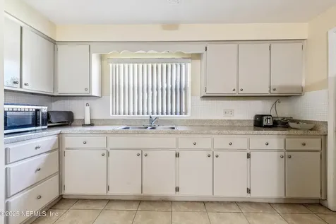 2584 Woolery Drive Jacksonville FL 32211