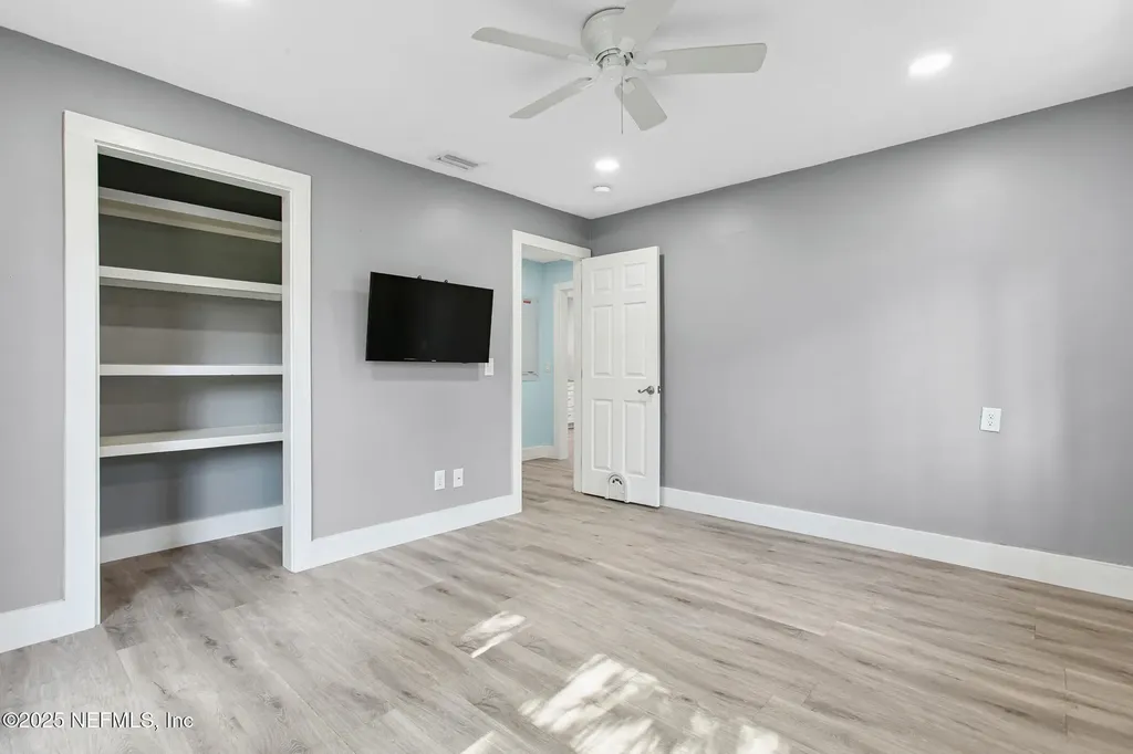 1007 21st Street N Jacksonville Beach FL 32250