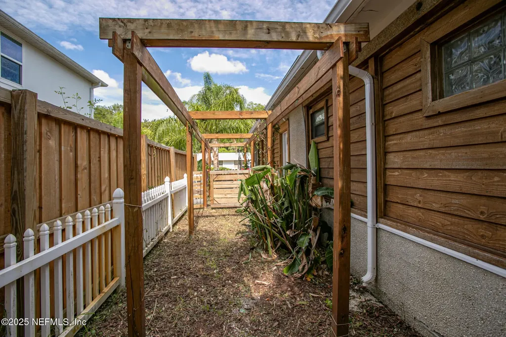 1007 21st Street N Jacksonville Beach FL 32250
