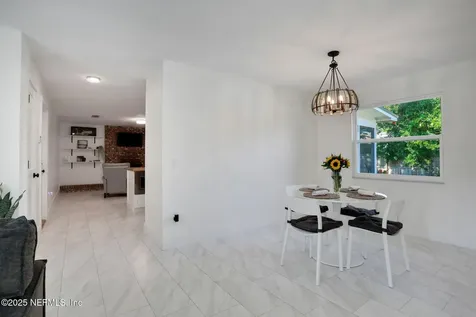 10337 Autumn Valley Road Jacksonville FL 32257