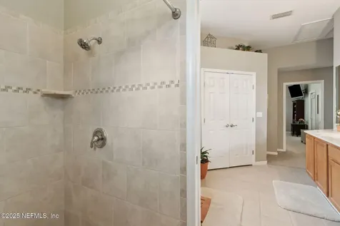 1925 Wages Way Jacksonville FL 32218