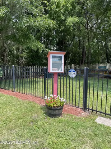 1925 Wages Way Jacksonville FL 32218
