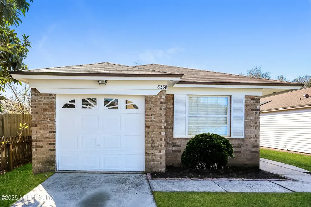 8338 Century Point Drive S Jacksonville FL 32216