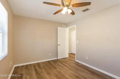 8338 Century Point Drive S Jacksonville FL 32216