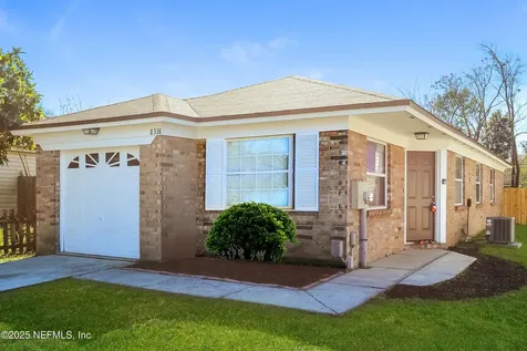 8338 Century Point Drive S Jacksonville FL 32216