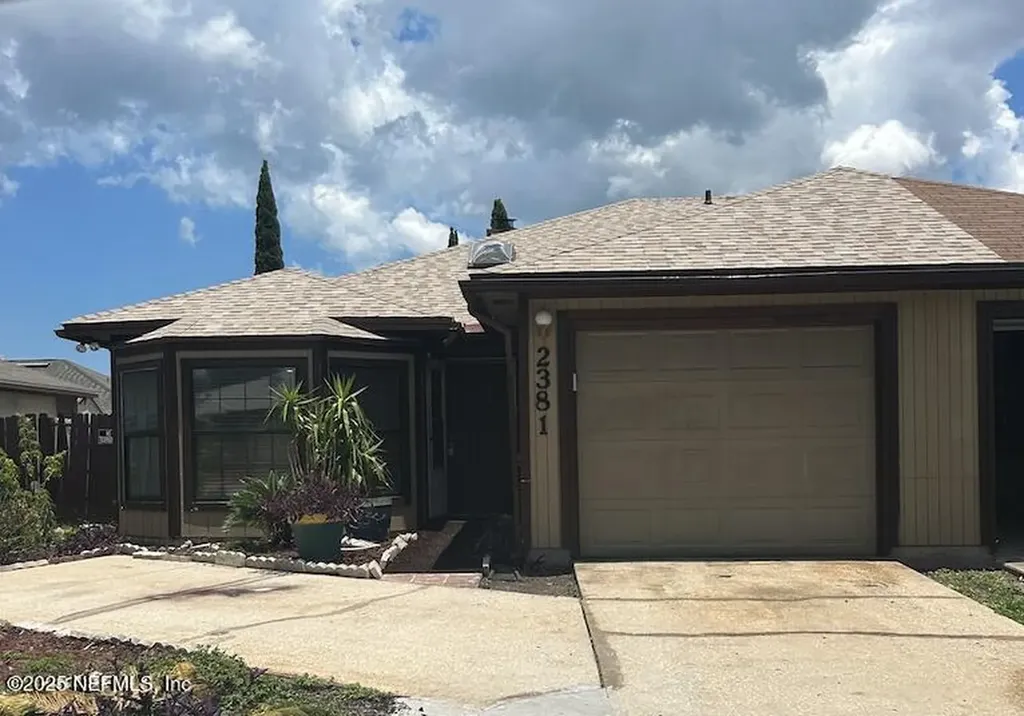 2381 Ironstone Drive E Jacksonville FL 32246
