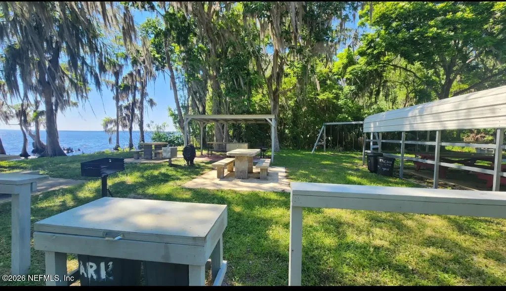 107 Georgetown Point Road Georgetown FL 32139