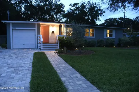 6925 Sans Souci Road Jacksonville FL 32216