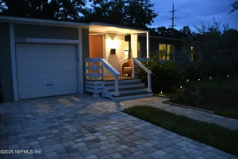 6925 Sans Souci Road Jacksonville FL 32216