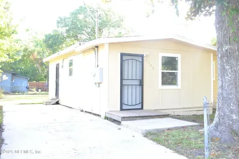 3042 Lucoma Drive Jacksonville FL 32254