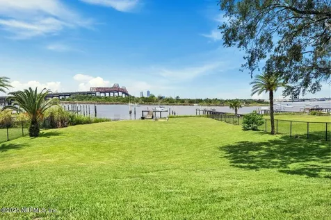 914 Rio Street Johns Drive Jacksonville FL 32211