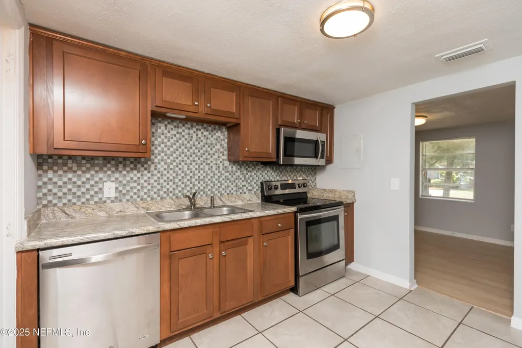 3303 Jones Street Jacksonville FL 32206