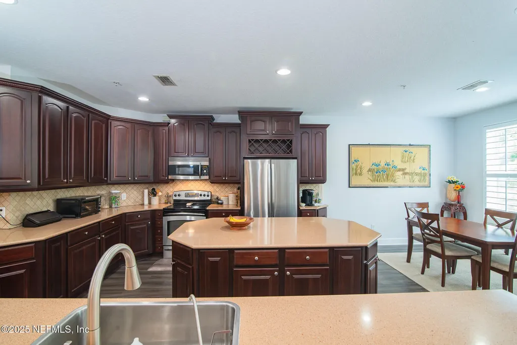 4480 Deerwood Lake Parkway Jacksonville FL 32216