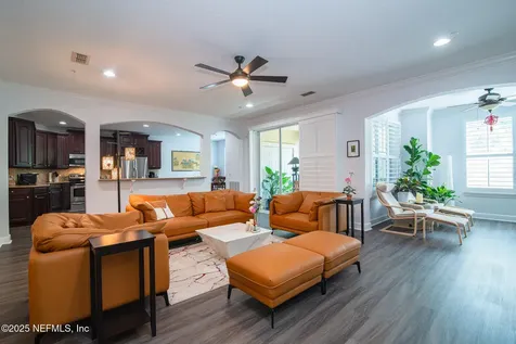 4480 Deerwood Lake Parkway Jacksonville FL 32216
