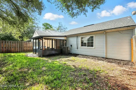 7733 Leesburg Drive S Jacksonville FL 32277