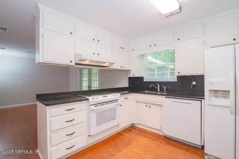 8701 Winchester Drive Jacksonville FL 32217