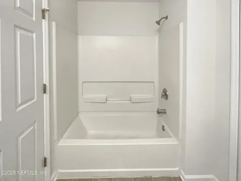 6848 Lake Mist Lane Jacksonville FL 32210