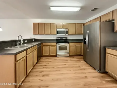 6848 Lake Mist Lane Jacksonville FL 32210