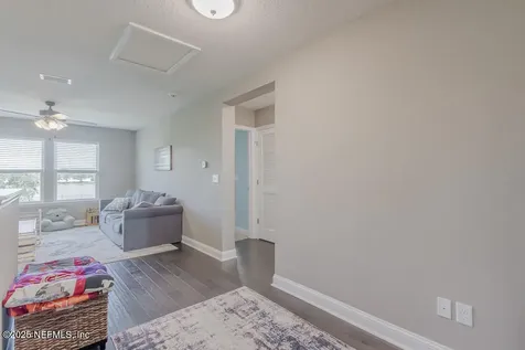 1867 Cinnabar Road Jacksonville FL 32246