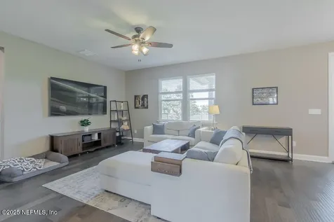 1867 Cinnabar Road Jacksonville FL 32246