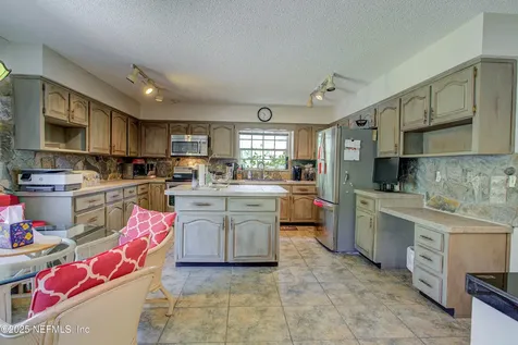 4302 Buck Point Road Jacksonville FL 32210