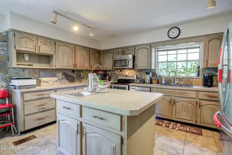 4302 Buck Point Road Jacksonville FL 32210