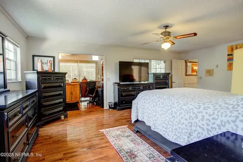 4302 Buck Point Road Jacksonville FL 32210