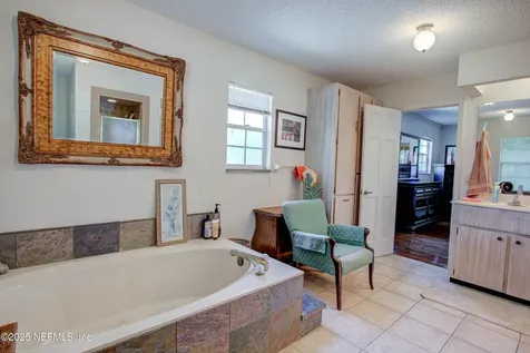 4302 Buck Point Road Jacksonville FL 32210