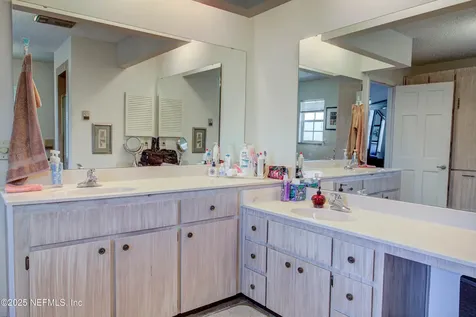 4302 Buck Point Road Jacksonville FL 32210