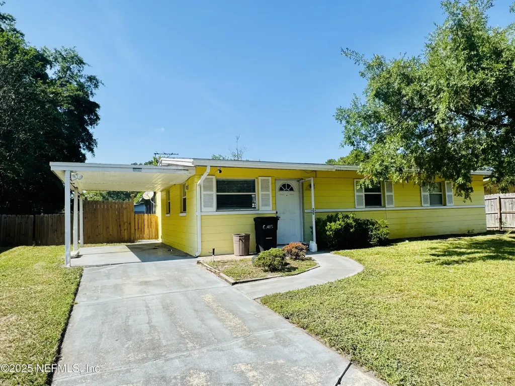 8027 Lourdes Drive S Jacksonville FL 32210