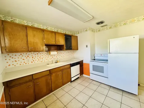 8027 Lourdes Drive S Jacksonville FL 32210