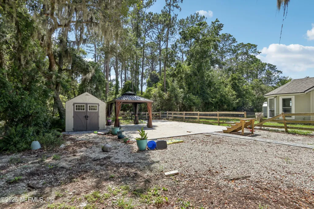 5592 Dianthus Street Green Cove Springs FL 32043