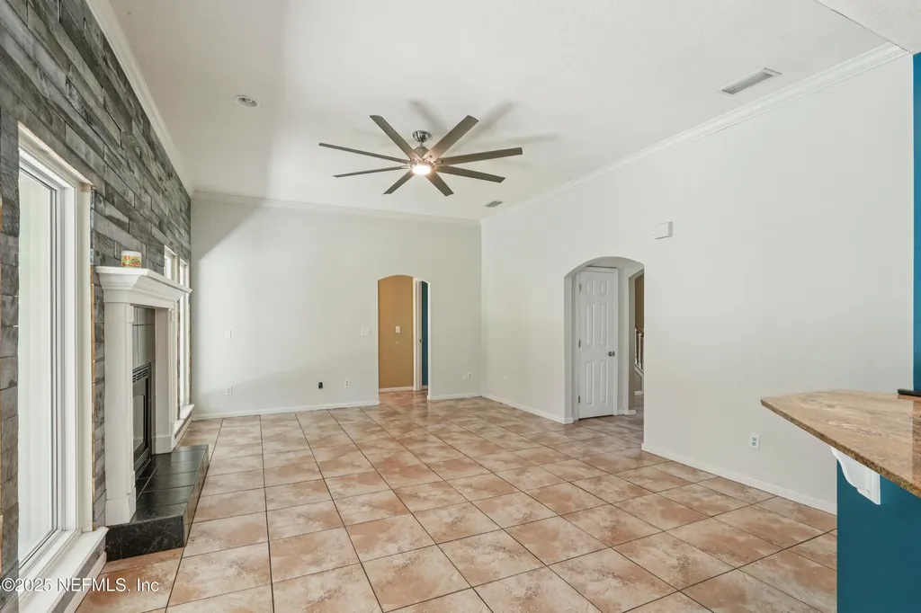 5592 Dianthus Street Green Cove Springs FL 32043