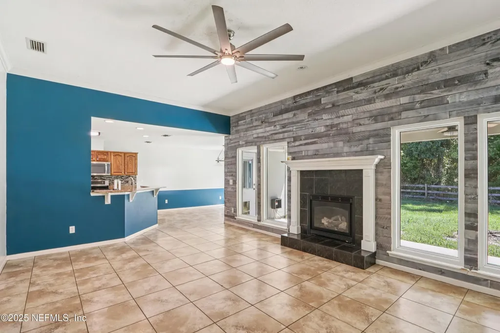5592 Dianthus Street Green Cove Springs FL 32043